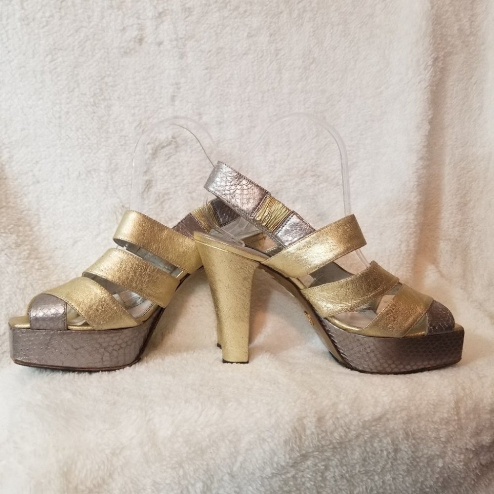 Dolce Gabanna metalic platform heel
